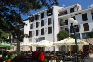 Hotel BEČIĆI 2* Ex Naftagas | Bečići